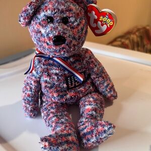 Ty Plush USA Bear, Red, White, and Blue. MWMT Retired Collectible